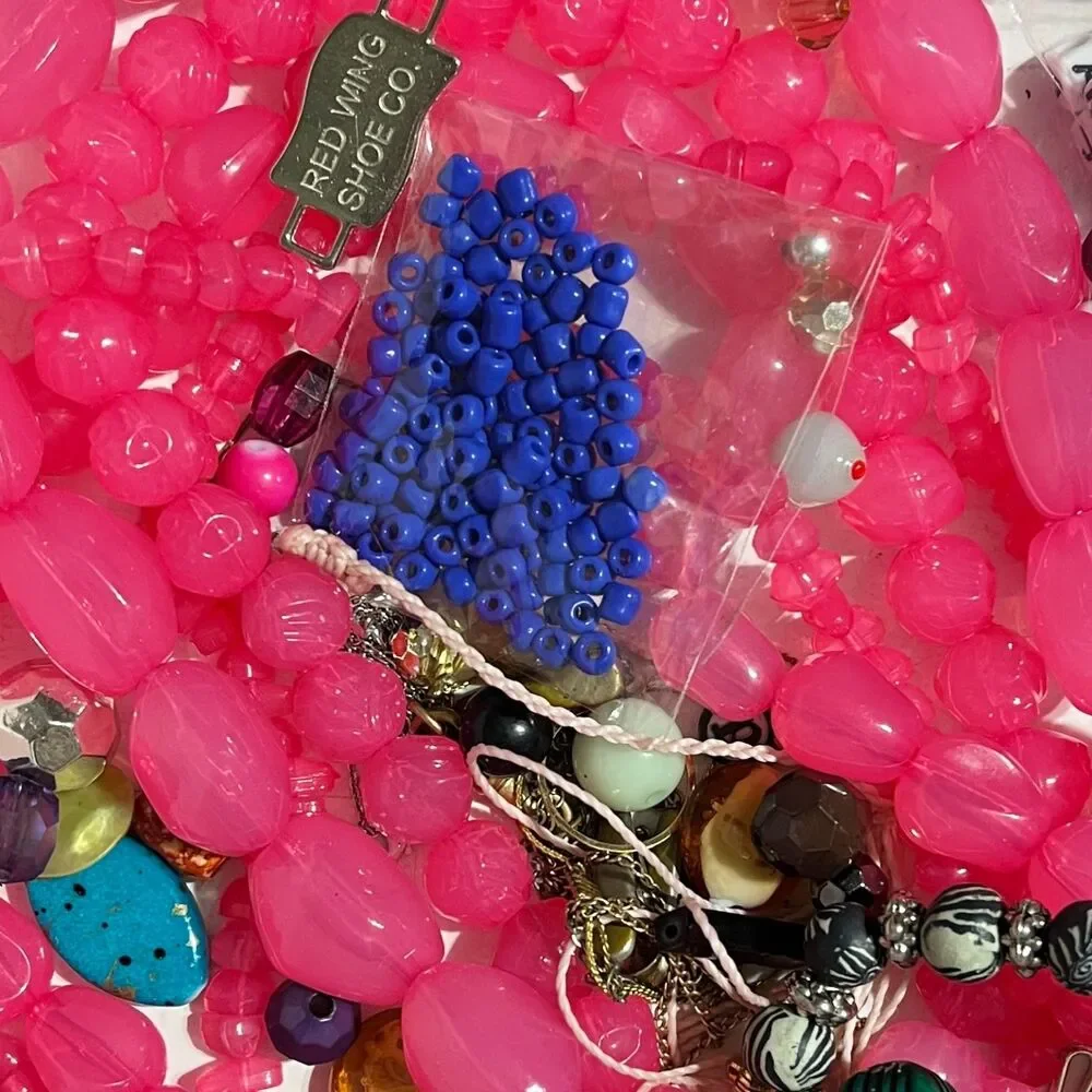 VTG - Now Repurpose Junk Jewelry Lot Beads DIY Harvest Craft Variety Box 1#10oz